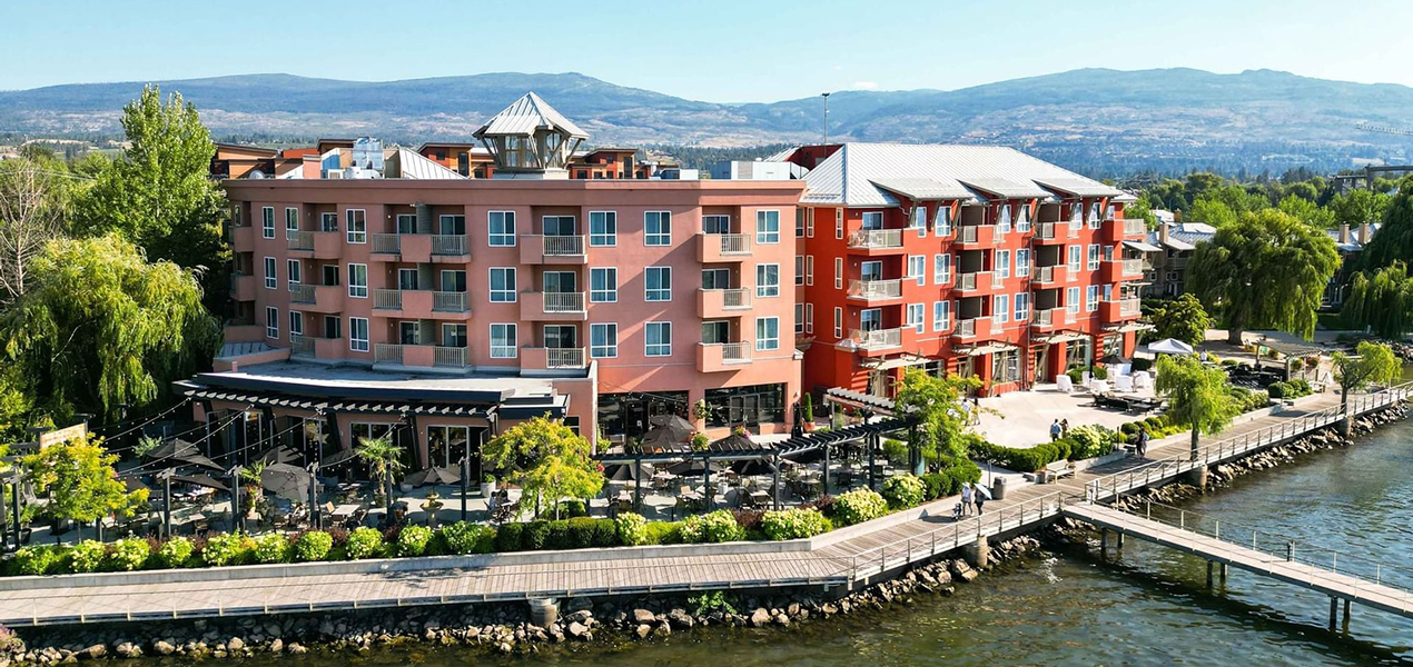 Exterior of Manteo at Eldorado Resort.
